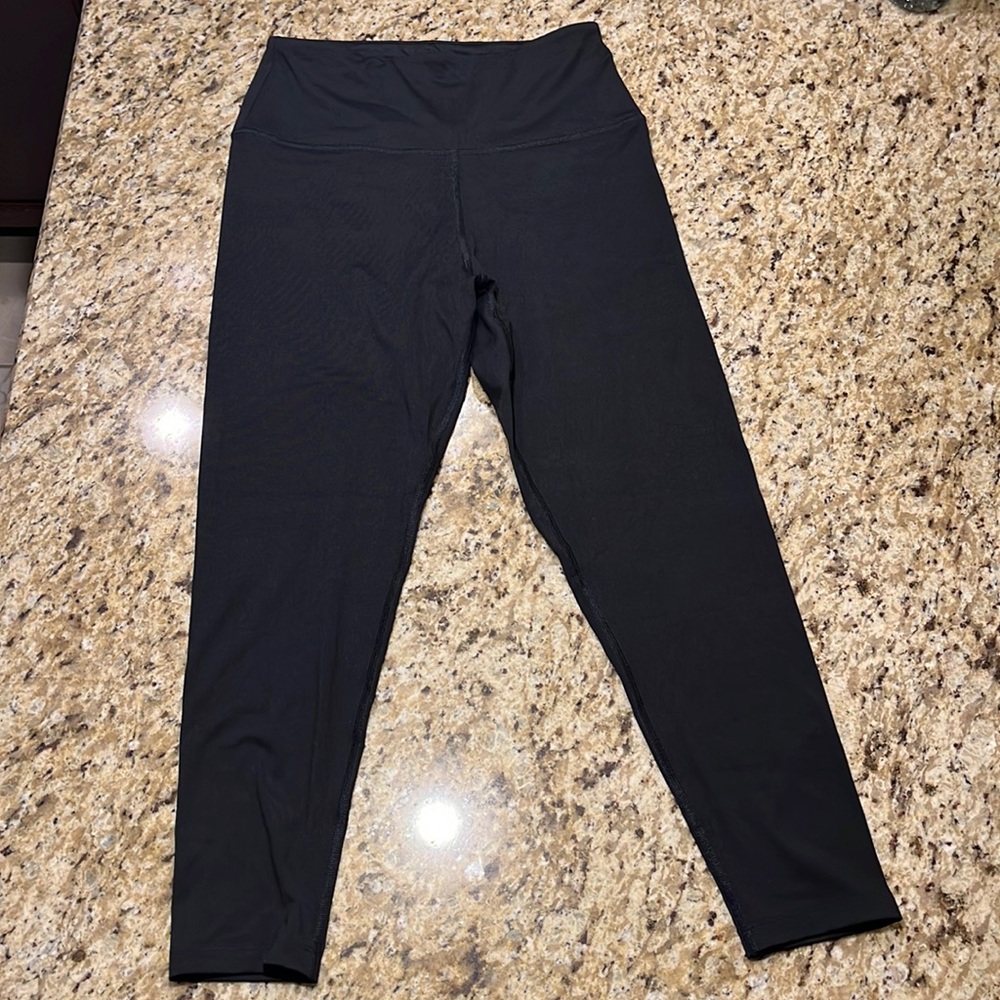 Victoria’s Secret Pink women’s leggings